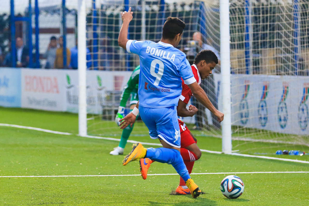 Роберт Просинечки отметил прекрасную игру ФК "Зиря" (ФОТО)