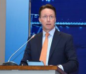 Азербайджал стал транзитным пунктом для грузов из Америки и Европы в Азию - Silk Way