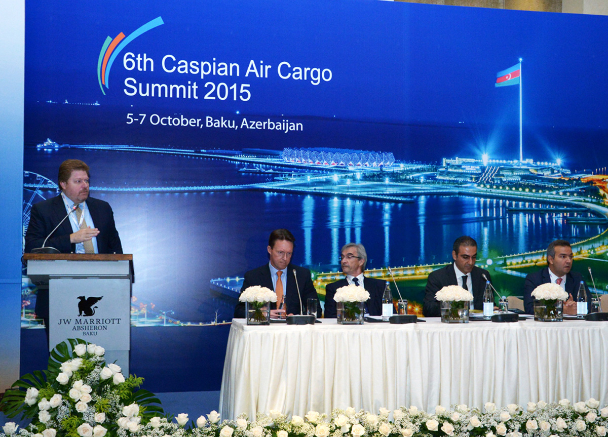 Азербайджал стал транзитным пунктом для грузов из Америки и Европы в Азию - Silk Way