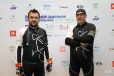 "Познай себя и мир на двух колёсах" - под лучами осеннего солнца Баку (ФОТО)