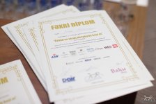 "Познай себя и мир на двух колёсах" - под лучами осеннего солнца Баку (ФОТО)