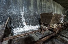 Азербайджанец оказался в гигантской соляной шахте Румынии (ФОТО)