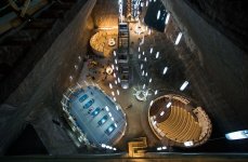 Азербайджанец оказался в гигантской соляной шахте Румынии (ФОТО)