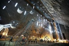 Азербайджанец оказался в гигантской соляной шахте Румынии (ФОТО)