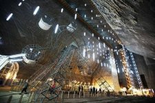 Азербайджанец оказался в гигантской соляной шахте Румынии (ФОТО)