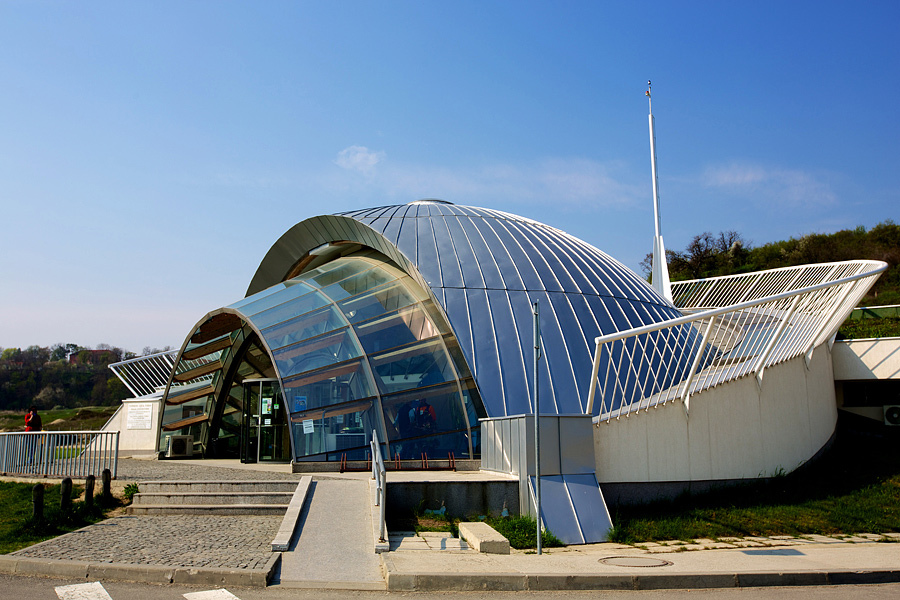 Азербайджанец оказался в гигантской соляной шахте Румынии (ФОТО)