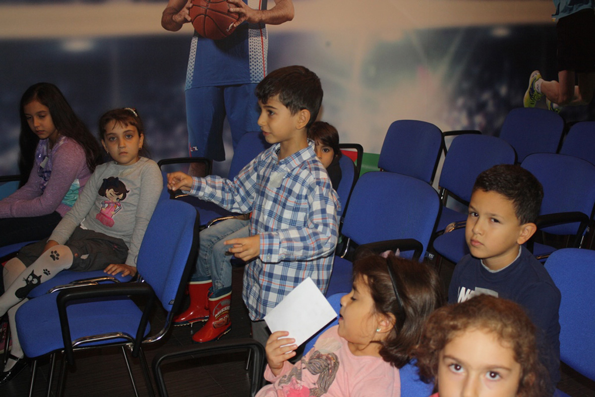 Театр теней: мастер-класс московских артистов в Баку (ФОТО)