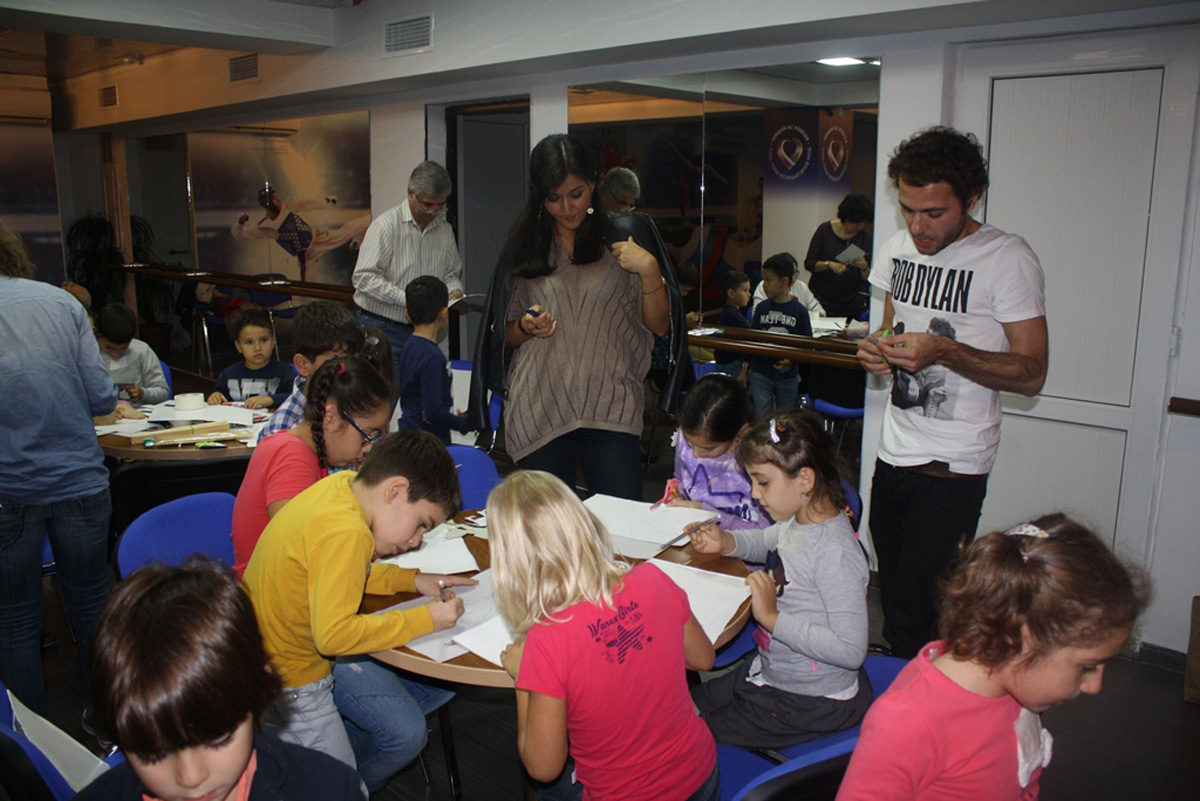 Театр теней: мастер-класс московских артистов в Баку (ФОТО)