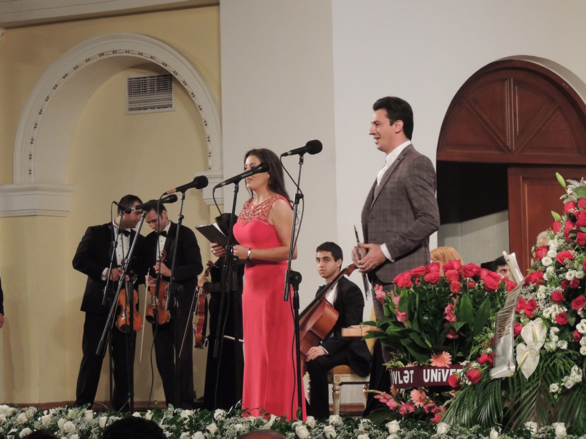 Юбилей Фикрета Годжа – нескончаемые овации и огромные букеты цветов (ФОТО)