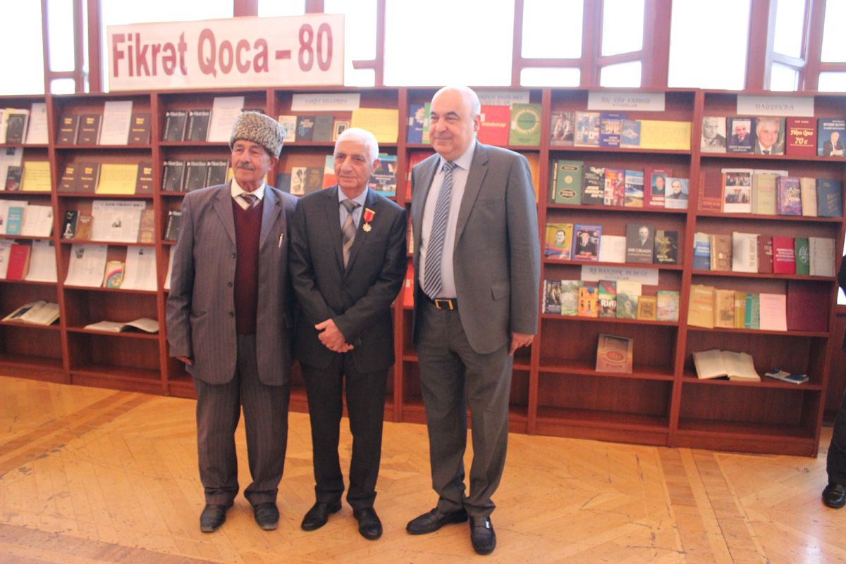 Юбилей Фикрета Годжа – нескончаемые овации и огромные букеты цветов (ФОТО)