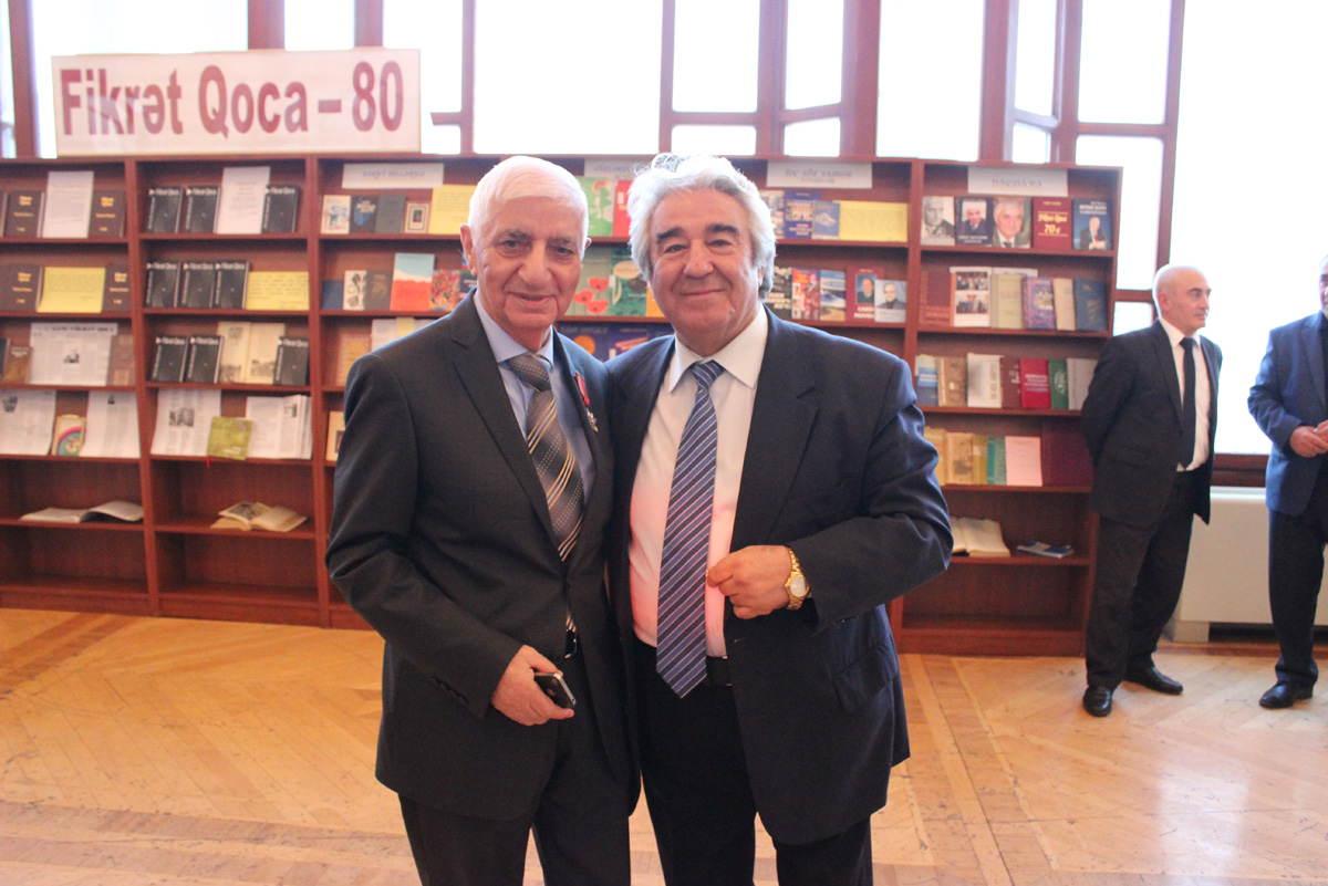 Юбилей Фикрета Годжа – нескончаемые овации и огромные букеты цветов (ФОТО)