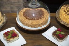 Нура Сури провела сладкий вечер авторской кухни (ФОТО)