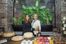 Нура Сури провела сладкий вечер авторской кухни (ФОТО)