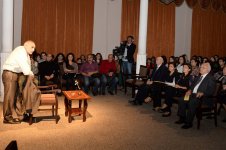 Шушинский театр показал спектакль по пьесе Ильяса Эфендиева (ФОТО)