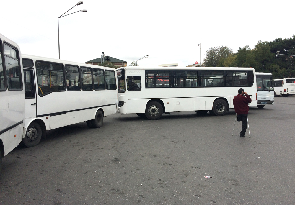 Противозаконные действия водителей  автобусов в Баку (ФОТО)