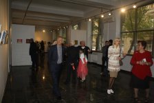 Выставка без названия: герои стихов перешли на полотна (ФОТО)