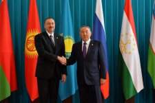 Президент Азербайджана принимает участие в заседании Совета глав государств СНГ в Казахстане (ФОТО)