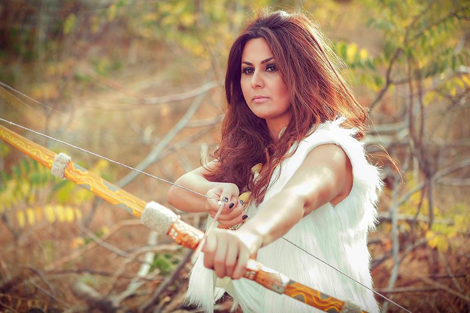 Азербайджанская Umman, Кира Найтли и Натали Портман – лук и стрелы (ВИДЕО,ФОТО)