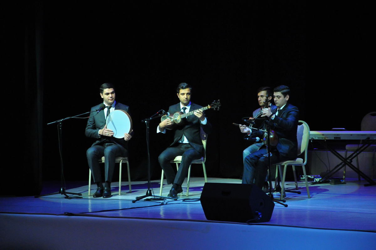 Дворец Гейдара Алиева провел праздничный вечер любимой песни (ФОТО)