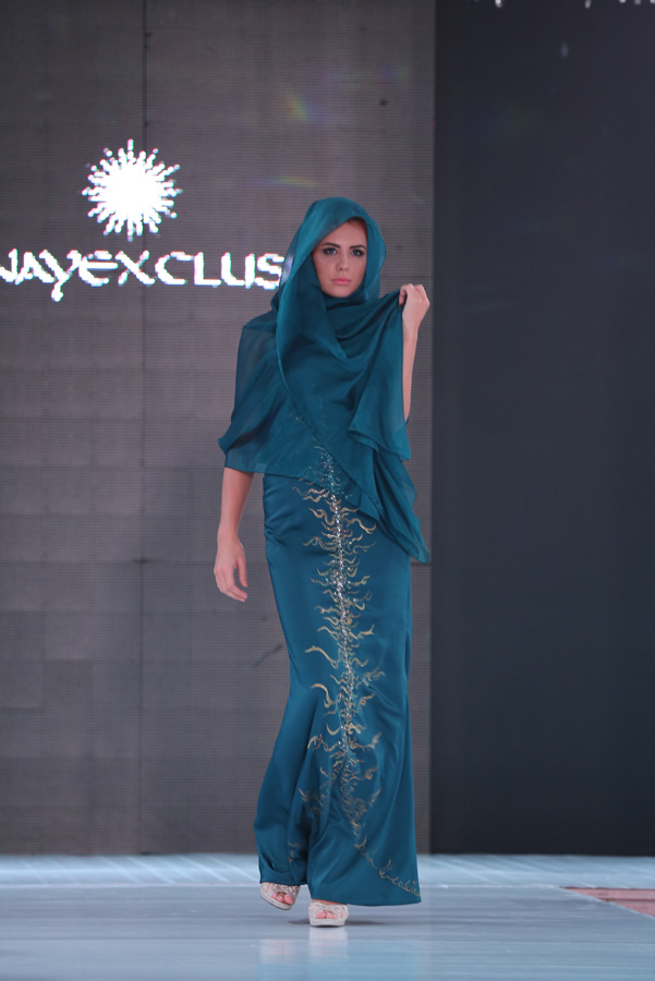 Свадебные и вечерние платья - "Baku Fashion Night 2015" (ФОТО)