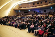 Вице-президент Фонда Гейдара Алиева Лейла Алиева приняла участие в презентации кинопроекта "Баку, я люблю тебя" (ФОТО)