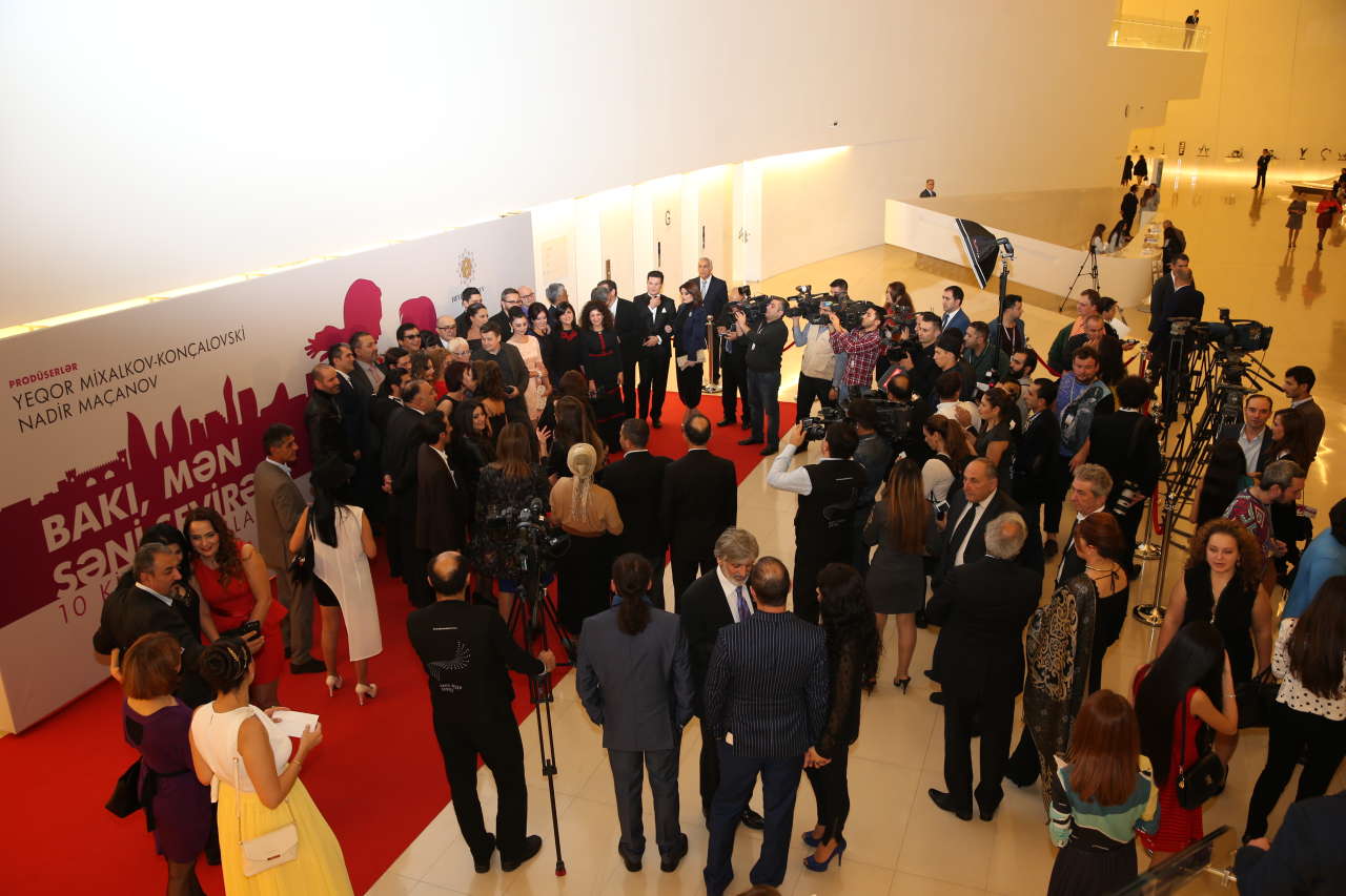 Вице-президент Фонда Гейдара Алиева Лейла Алиева приняла участие в презентации кинопроекта "Баку, я люблю тебя" (ФОТО)