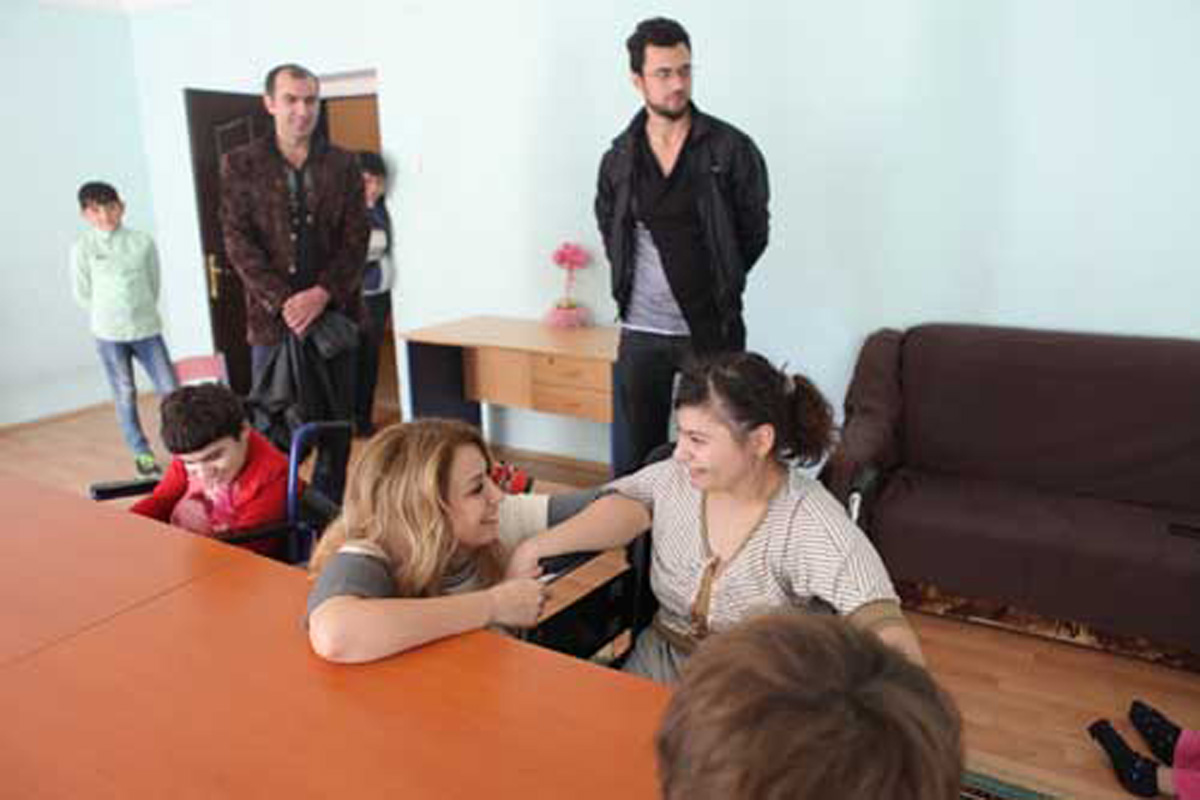 В Баку прошла благотворительная акция "Тепло души детям" (ФОТО)