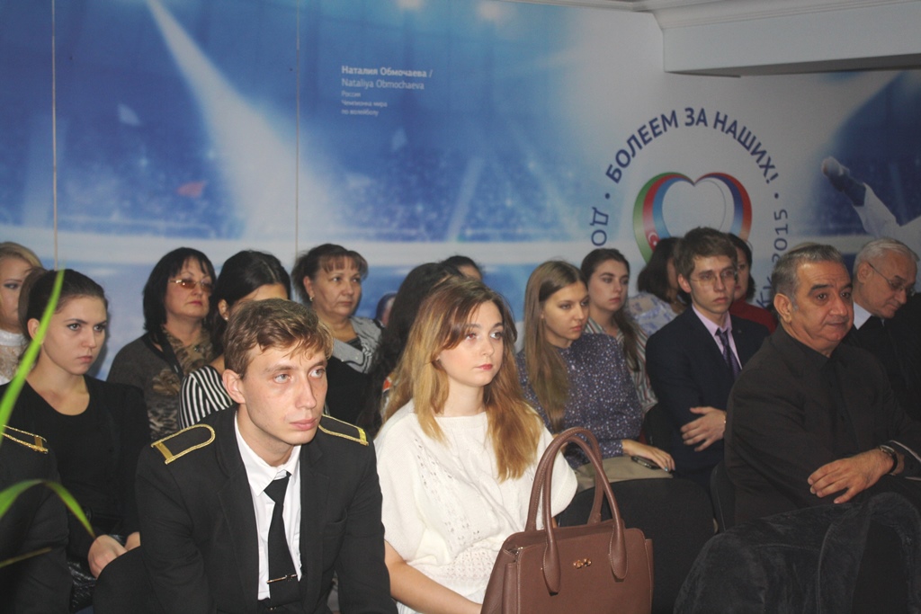 Азербайджанские студенты вновь получат стипендию мэра Москвы (ФОТО)