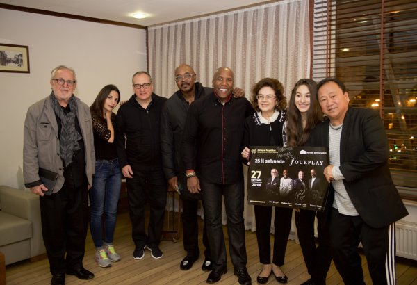 Мир романтического джаза в Баку - легендарный Боб Джеймс и "Fourplay" (ФОТО)