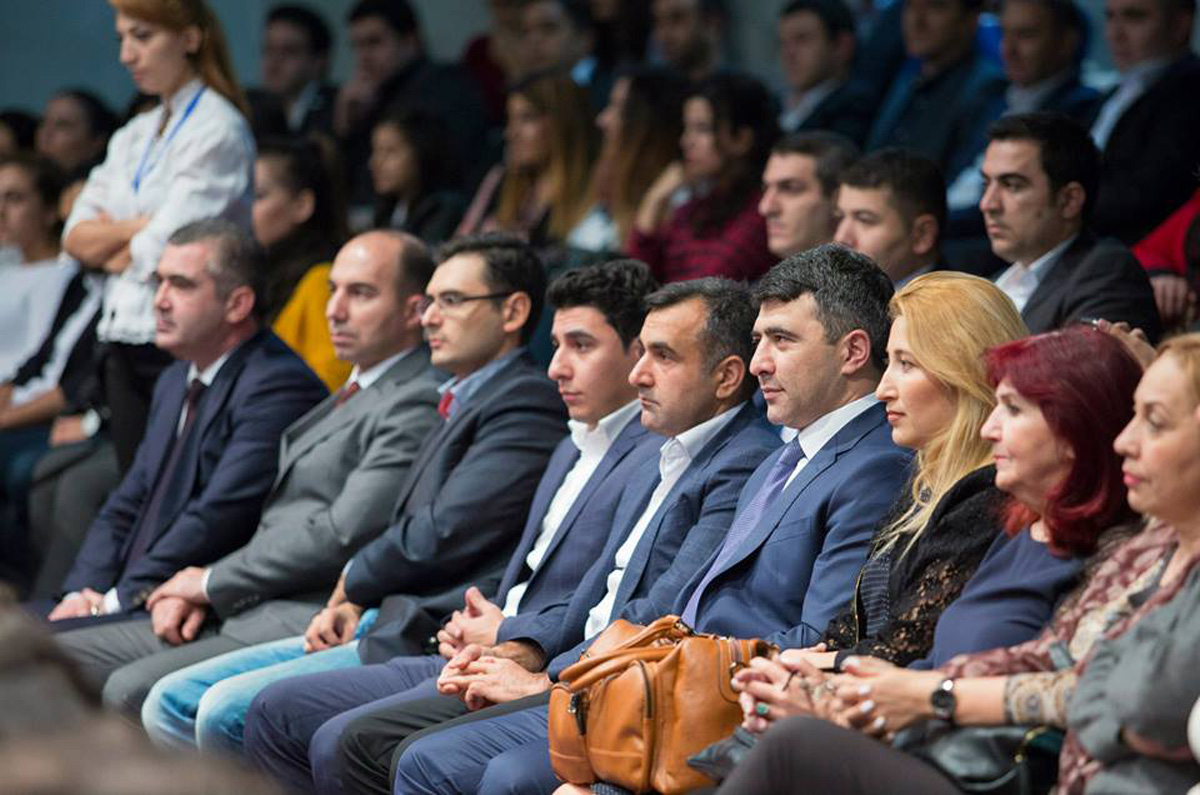 Волонтеры ASAN стали актерами в Гяндже (ФОТО)