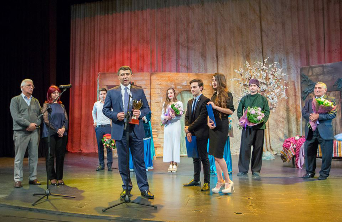 Волонтеры ASAN стали актерами в Гяндже (ФОТО)