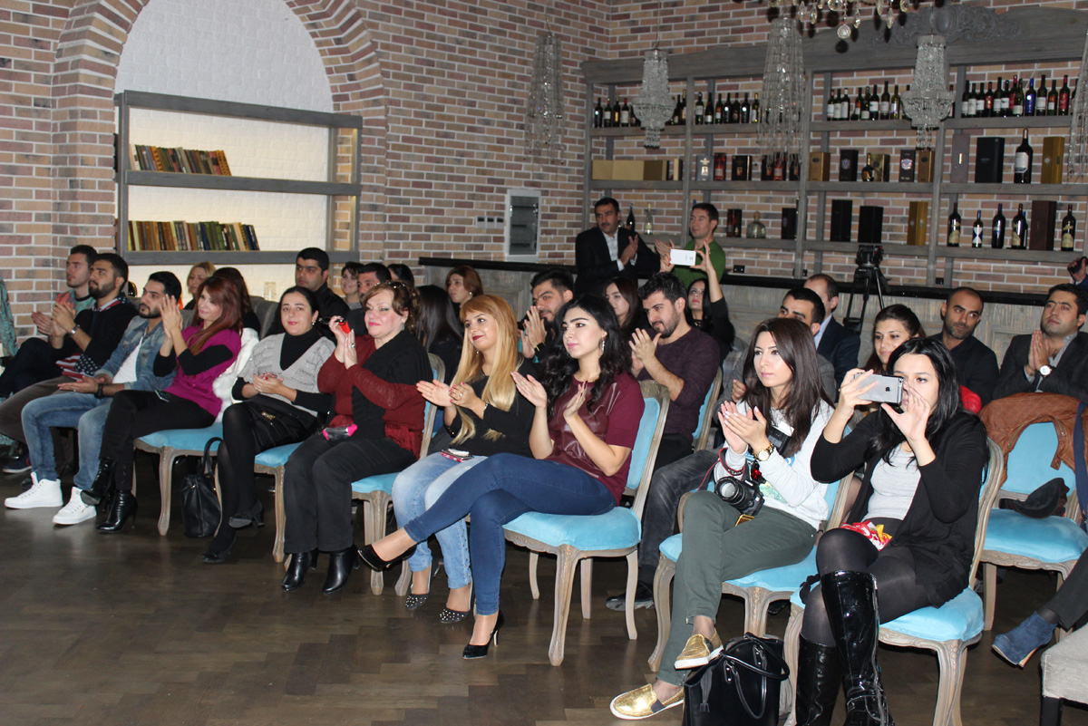 В Баку презентована сказка о любви певицы и манекенщика (ВИДЕО,ФОТО)