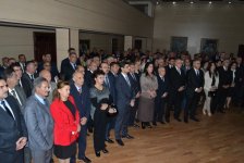 Выставка портретов великих азербайджанских поэтов и писателей (ФОТО)