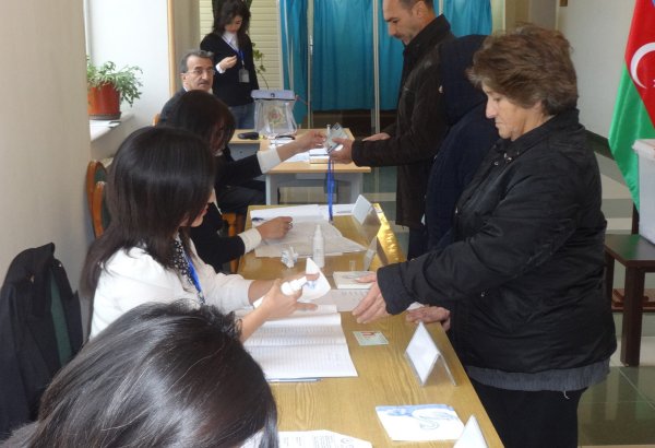 Выборы в Азербайджане достойны стать примером для других стран - российский наблюдатель