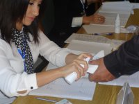 В Азербайджане высокая активность избирателей на парламентских выборах (ФОТО)