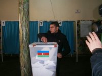 Заключенные голосуют на парламенстких выборах в Азербайджане (ФОТО)