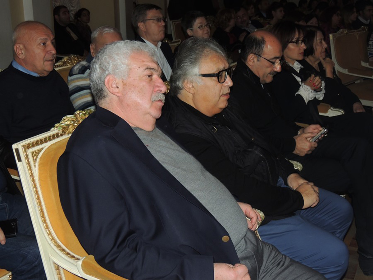 Фантастическое чувство гармонии и ритма Эмиля Афрасияба (ФОТО)