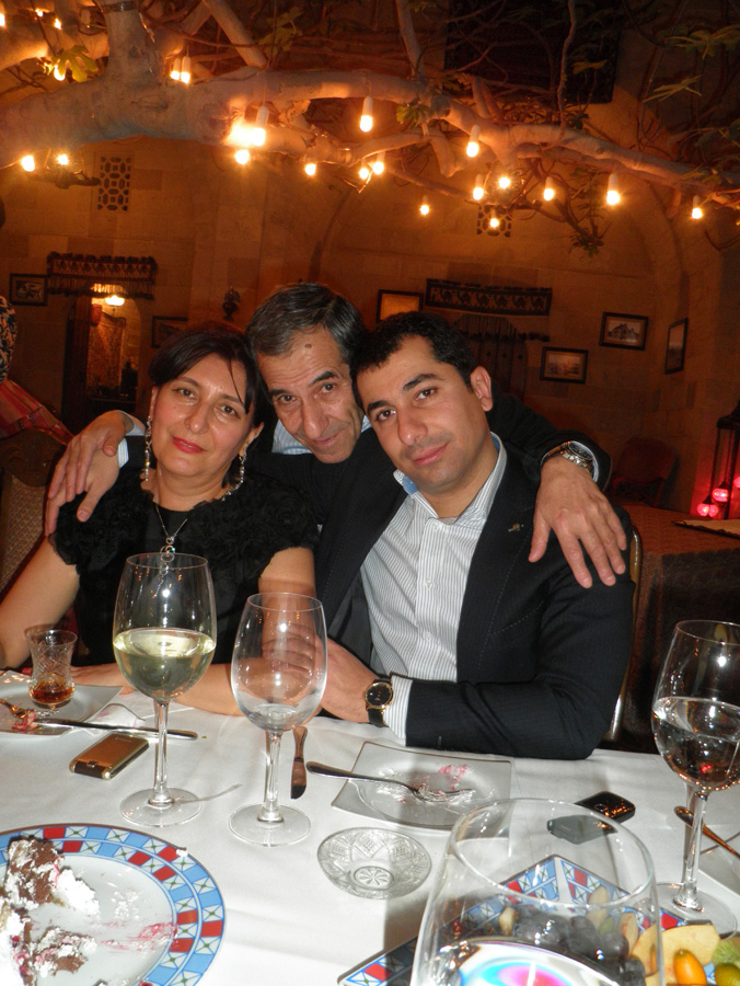 Азербайджанские кинематографисты отметят юбилей известного режиссера (ФОТО)