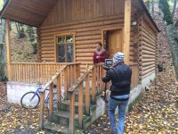 Телеведущая Вюсаля Керимова в образе домохозяйки в лесном домике (ФОТО)