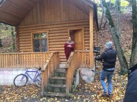 Телеведущая Вюсаля Керимова в образе домохозяйки в лесном домике (ФОТО)