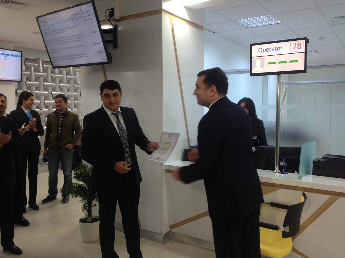 В Азербайджане началась упрощенная выдача лицензий бизнесу (ФОТО)