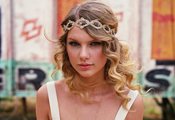 Тейлор Свифт станет первым лауреатом премии Billboard в номинации "Женщина десятилетия"