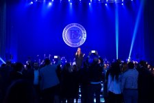 Грандиозное открытие нового элитного ресторана "Böyük Saray" с участием Сибель Джан (ФОТО)