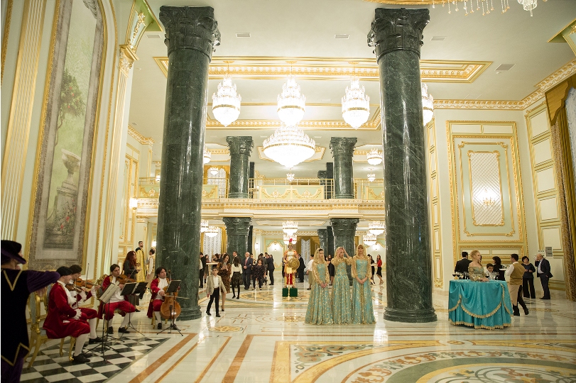 Грандиозное открытие нового элитного ресторана "Böyük Saray" с участием Сибель Джан (ФОТО)