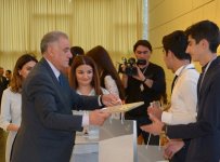 В Центре Гейдара Алиева прошло II общереспубликанское соревнование «Гейдар Алиев и азербайджанская история» (ФОТО)