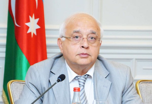 Горжусь участием в открытии мавзолея Вагифа в городе Шуша - народный писатель Эльчин