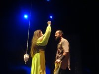 В Баку сожгли одно из семи чудес света (ФОТО)