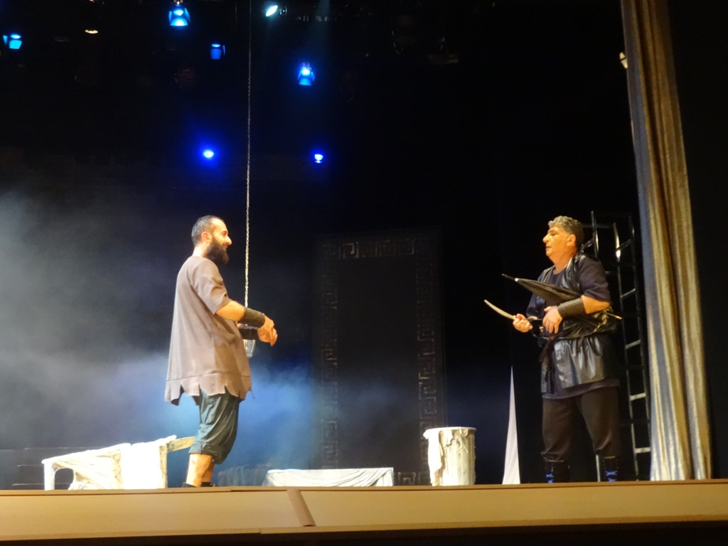 В Баку сожгли одно из семи чудес света (ФОТО)