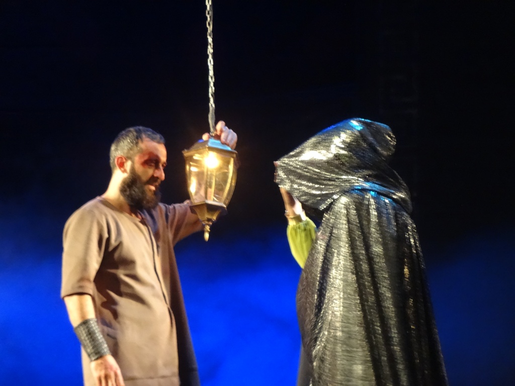 В Баку сожгли одно из семи чудес света (ФОТО)