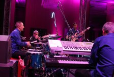 Тунзаля Агаева провела концерт "Цветы жизни" в поддержку детей-аутистов (ФОТО)